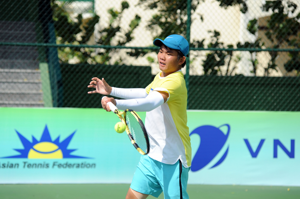Đôi nét về tay vợt đối thủ của Trịnh Linh Giang