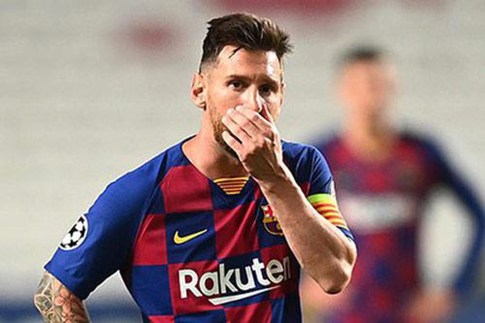 Messi vẫn giữ được lời hứa tiếp tục ở lại với Barca