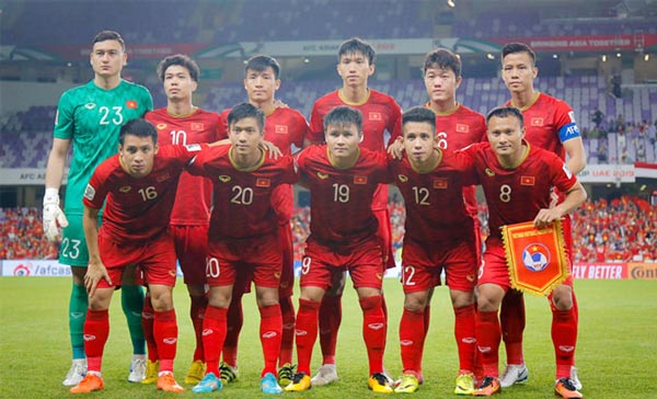 Hoãn trận đấu giữa tuyển Việt Nam và Malaysia